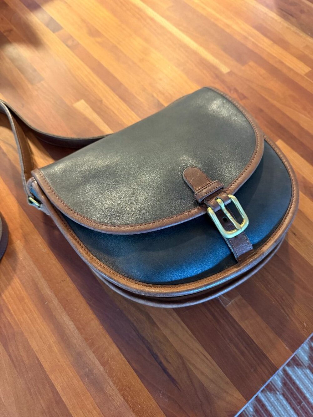 Vintage Coach Spectator Saddle Bag Black British Tan Crossbody